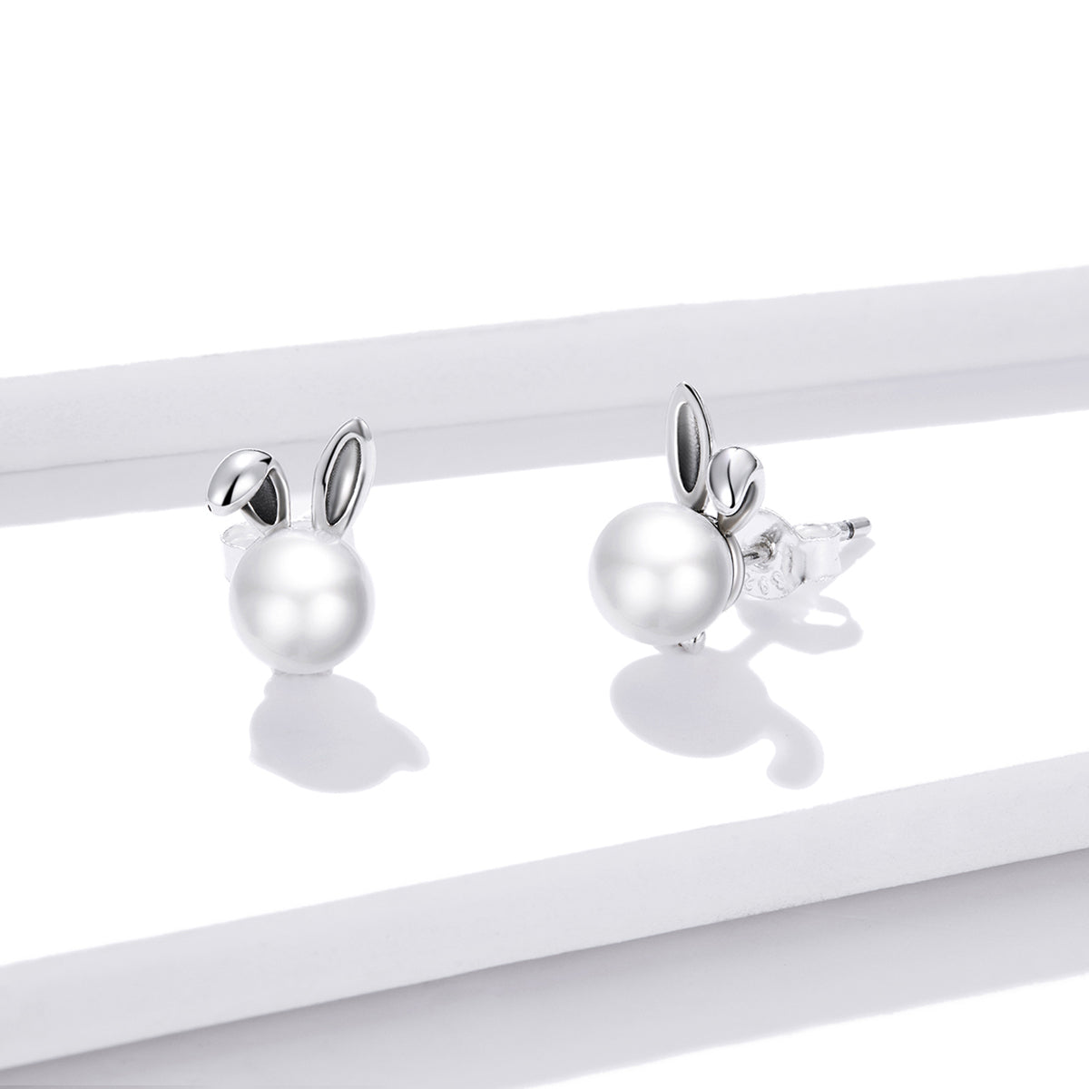 925 Sterling Silver Earrings with Quality Shell Pearl