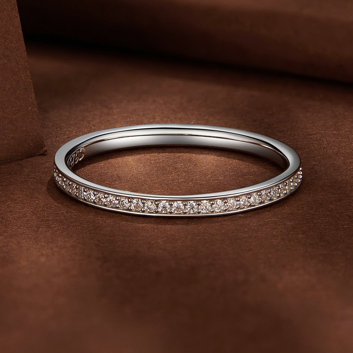 925 Sterling Silver 1.0mm Moissanite Platinum Plated Ring Size 5 for Women