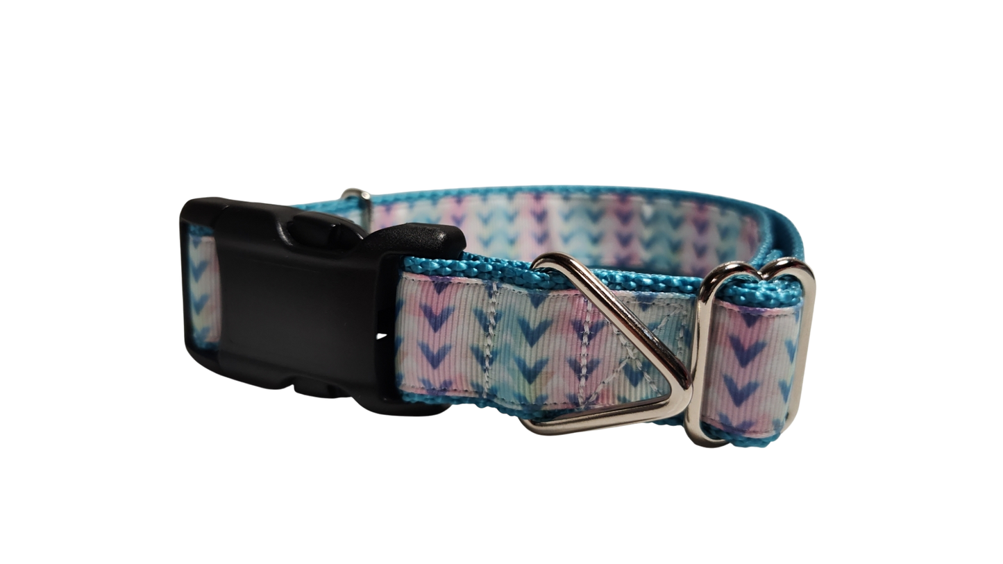 Pastel Tribal V Pattern Nylon Dog Collar