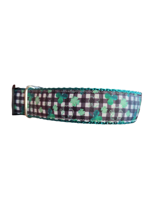 Gingham Clover Nylon Dog Collar